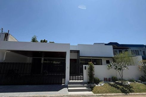 4 Bedroom House for sale in BF Resort Village, Talon Dos, Metro Manila, Las Pi&ntilde;as, Metro Manila