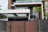 5 Bedroom House for sale in Lakar Santri, East Java