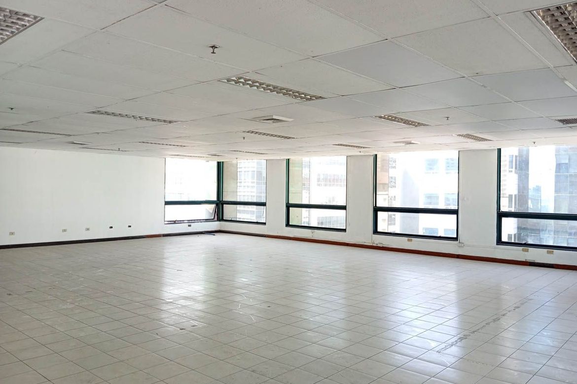 Lokal użytkowy, 4852 m²