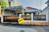 Rumah dijual dengan 3 kamar tidur di Gambir, Jakarta