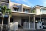4 Bedroom House for sale in Gebang Putih, East Java