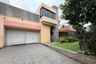 Rumah dijual dengan 4 kamar tidur di Grogol Utara, Jakarta