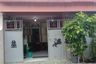 Rumah dijual dengan 2 kamar tidur di Gunung Anyar, Jawa Timur