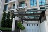 Rumah dijual dengan 4 kamar tidur di Kebayoran Lama Selatan, Jakarta
