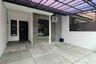 Rumah dijual dengan 3 kamar tidur di Batununggal, Jawa Barat