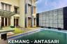 4 Bedroom House for sale in Mampang Prapatan, Jakarta