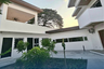 7 Bedroom House for sale in Marcelo Green Village, Metro Manila