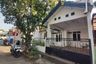 Rumah disewa dengan 4 kamar tidur di Cipadung Kidul, Jawa Barat