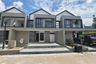 4 Bedroom House for sale in Sukajadi, West Java