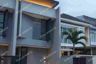 4 Bedroom House for sale in Airlangga, East Java
