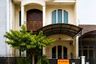 Rumah dijual dengan 3 kamar tidur di Karang Tengah, Banten