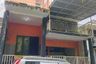 Rumah disewa dengan 3 kamar tidur di Blimbing, Jawa Timur