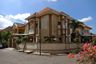 Rumah dijual dengan 6 kamar tidur di Karangpilang, Jawa Timur