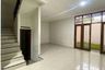 Rumah disewa dengan 4 kamar tidur di Pasteur, Jawa Barat