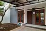 Rumah dijual dengan 5 kamar tidur di Batununggal, Jawa Barat