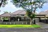 6 Bedroom House for sale in Sukajadi, West Java