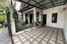 Rumah dijual atau disewa dengan 4 kamar tidur di Serpong, Banten