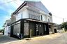 Rumah dijual dengan 9 kamar tidur di Jatimulyo, Jawa Timur
