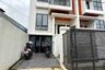 Townhouse dijual dengan 5 kamar tidur di Duren Sawit, Jakarta