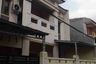 Rumah dijual dengan 6 kamar tidur di Jatinegara, Jakarta