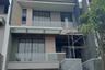 Rumah dijual dengan 5 kamar tidur di Made, Jawa Timur