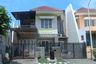 Rumah dijual dengan 5 kamar tidur di Ketintang, Jawa Timur