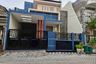 Rumah dijual dengan 5 kamar tidur di Jambangan, Jawa Timur