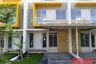 Rumah disewa dengan 4 kamar tidur di Cipondoh, Banten