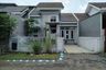 Rumah dijual dengan 3 kamar tidur di Jambangan, Jawa Timur
