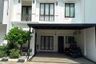 Townhouse dijual dengan 4 kamar tidur di Klender, Jakarta