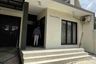Rumah dijual dengan 5 kamar tidur di Nginden Jangkungan, Jawa Timur