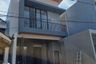4 Bedroom House for sale in Manyar Sabrangan, East Java