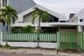 Rumah dijual dengan 3 kamar tidur di Gebang Putih, Jawa Timur