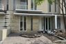 3 Bedroom House for rent in Lakar Santri, East Java