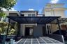 4 Bedroom House for sale in Wiyung, East Java