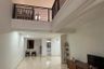 Rumah disewa dengan 5 kamar tidur di Cipinang, Jakarta