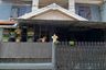 Rumah dijual dengan 5 kamar tidur di Sesetan, Bali
