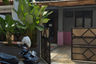 Rumah disewa dengan 3 kamar tidur di Ujung Menteng, Jakarta