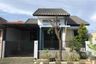 4 Bedroom House for sale in Wiyung, East Java
