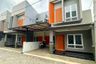 4 Bedroom House for sale in Meruyung, West Java