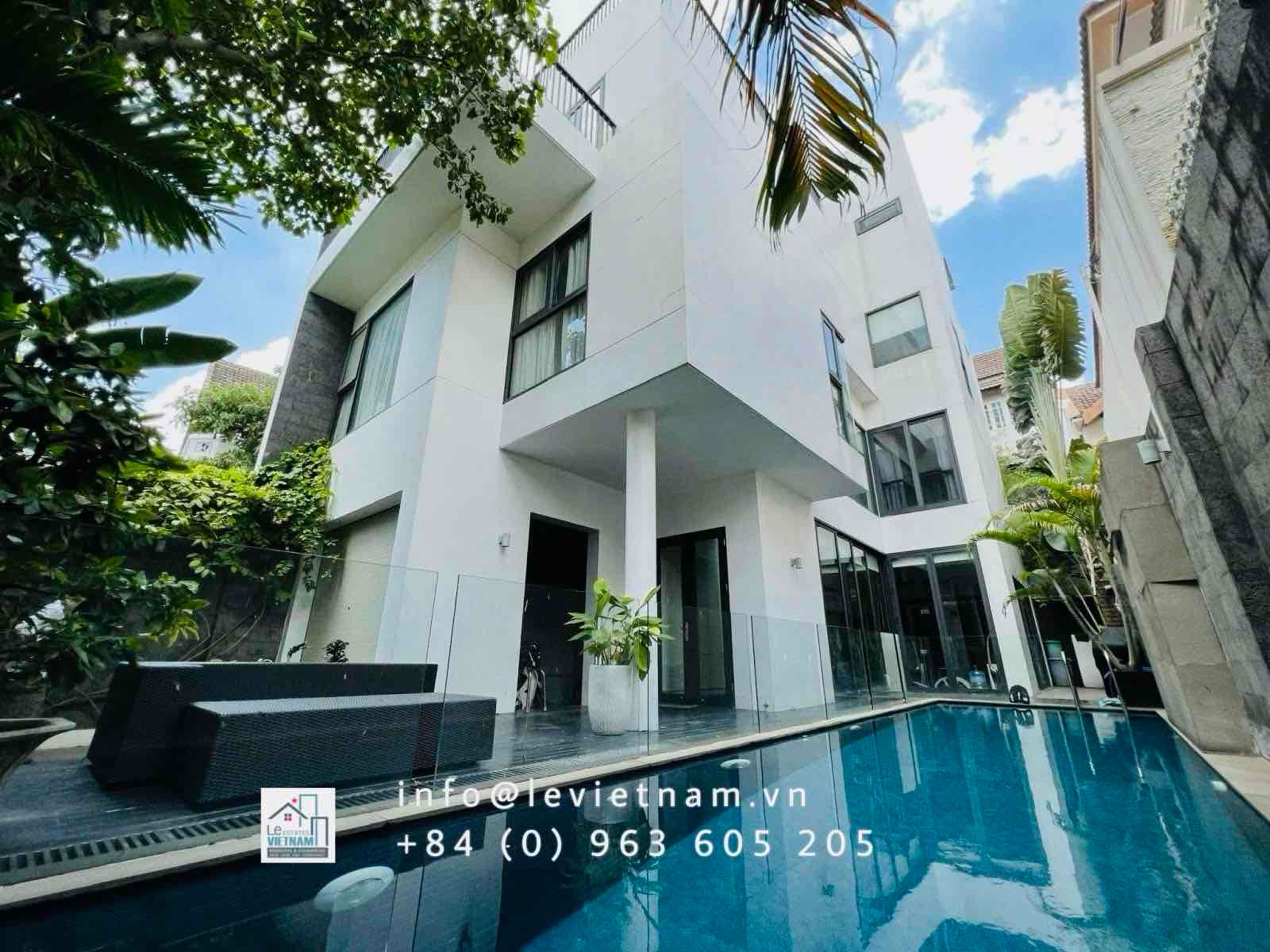 Вилла с 4 спальнями в District 2, Ho Chi Minh — $4,239/мес, фото 1