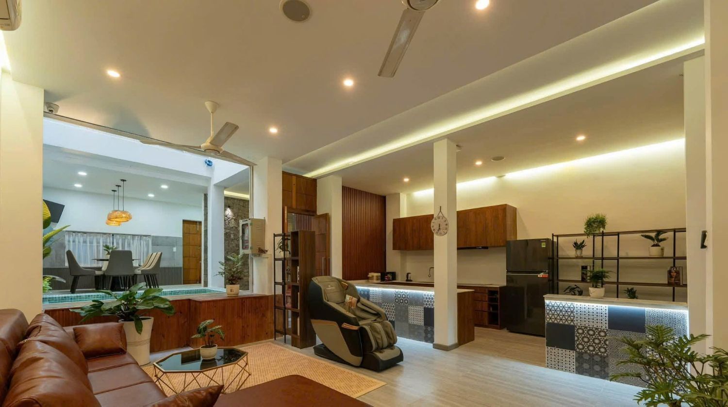 Вилла с 6 спальнями в Ngũ Hành Sơn, Дананг — $1,927/мес, фото 1