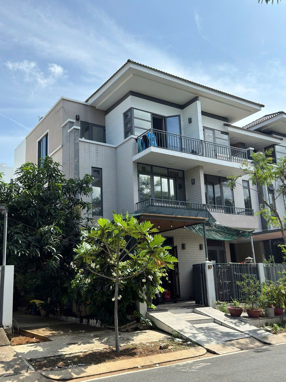 Вилла с 3 спальнями в Nha Be District, Ho Chi Minh — $1,349/мес, фото 1