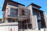 4 Bedroom House for sale in Sukolilo, East Java