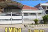 4 Bedroom House for sale in Mojo, East Java