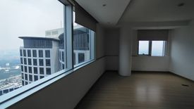 2 Bedroom Condo for Sale or Rent in Regent Parkway, BGC, Metro Manila