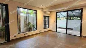 4 Bedroom House for sale in New Alabang Village, Metro Manila