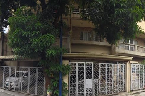 3 Bedroom House for sale in South Cembo, Metro Manila near MRT-3 Guadalupe