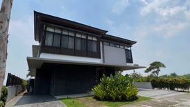 4 Bedroom House for sale in Pulong Santa Cruz, Laguna