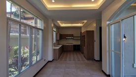 4 Bedroom House for sale in Poblacion, Metro Manila